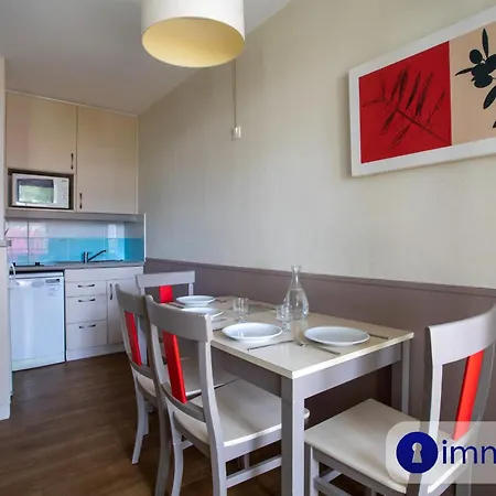 Apartment Air-conditioned In With Swimming Pool