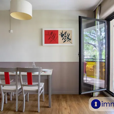 Apartment Air-conditioned In With Swimming Pool *